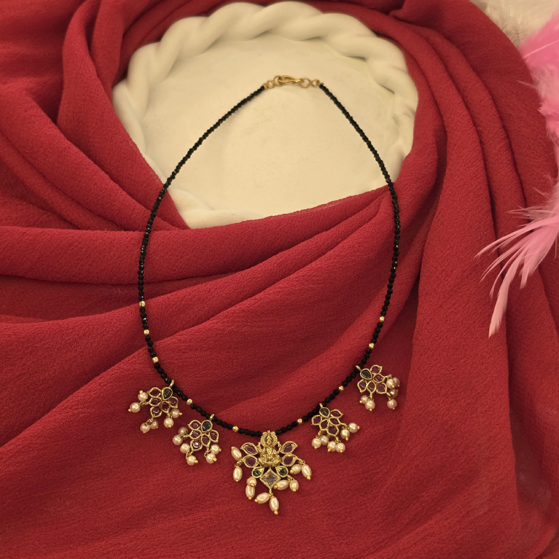 Black Beads Short Chain BBSC-008