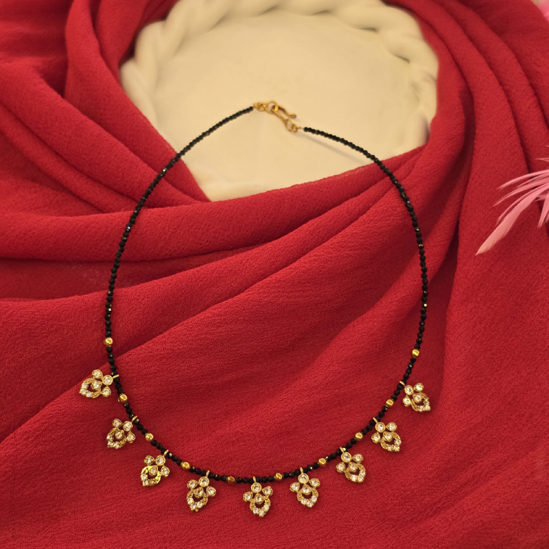 Black Beads Short Chain BBSC-009