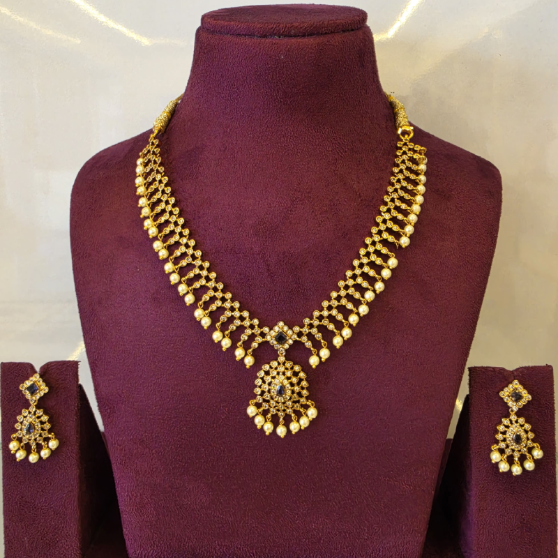 Short Necksets-35